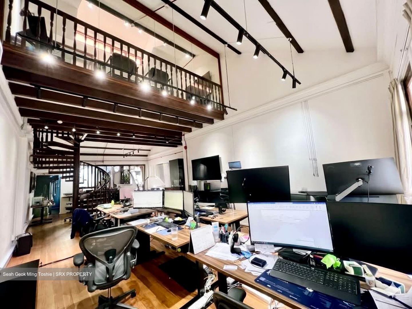 Ann Siang Road (D1), Office #564184341